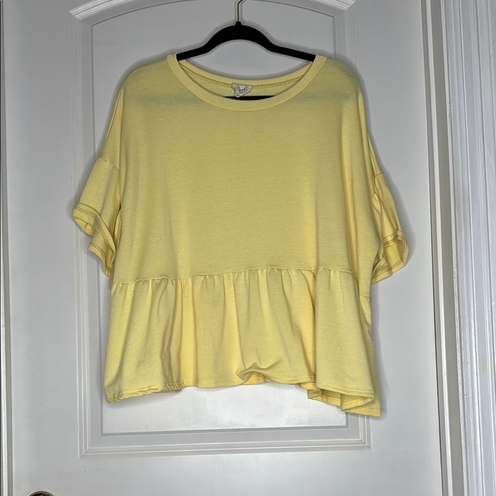 Fantastic Fawn Yellow Peplum Short Sleeve Blouse